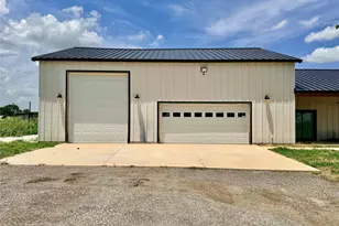 13555 Chisum Rd, Sanger, TX 76266 - Photo 2