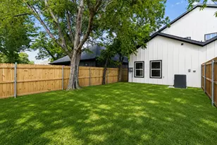 132 Cottonwood St, Fort Worth, TX 76111 - Photo 26