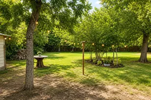 404 S Vick St, Decatur, TX 76234 - Photo 6