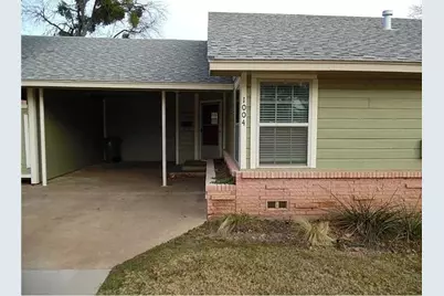 1004 W Wall Street W, Grapevine, TX 76051 - Photo 1