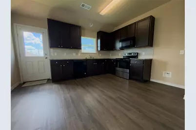 1508 Blue Jay, Ennis, TX 75119 - Photo 10