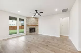 985 Imperial Eagle Rd, Alvarado, TX 76009 - Photo 8