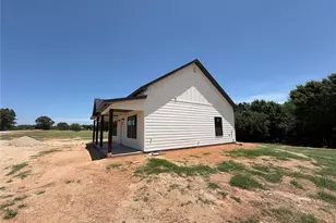 1040 Rays Way, Weatherford, TX 76085 - Photo 2