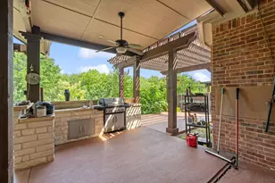 3024 N Camino Lagos, Grand Prairie, TX 75054 - Photo 32