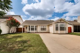 1616 Wickford Dr, Arlington, TX 76018 - Photo 1