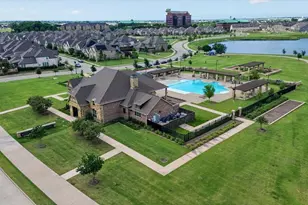 12766 Mercer Pkwy, Farmers Branch, TX 75234 - Photo 32
