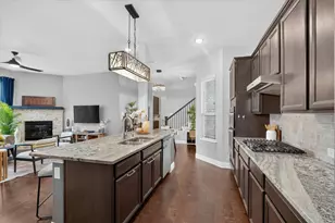 12766 Mercer Pkwy, Farmers Branch, TX 75234 - Photo 12