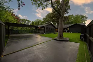 10262 Vinemont St, Dallas, TX 75218 - Photo 34