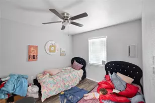 107 Ray St, Arlington, TX 76010 - Photo 6