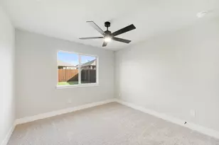 1005 Snowy Owl Dr, Alvarado, TX 76009 - Photo 20