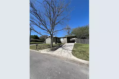 1106 Foster Lane, Weatherford, TX 76086 - Photo 2