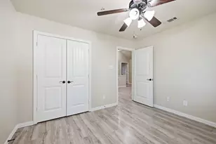 237 Corinna Ct, Hurst, TX 76053 - Photo 26