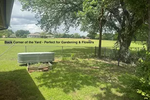 3908 Dawn Dr, Benbrook, TX 76116 - Photo 4