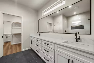 267 Sherwood Drive, Woodway, TX 76712 - Photo 12