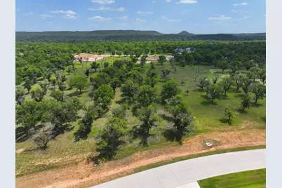 2131 E Landings N, Granbury, TX 76049 - Photo 8