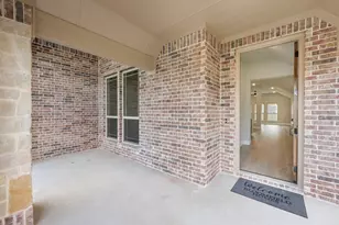 1048 Snowy Owl Dr, Alvarado, TX 76009 - Photo 4