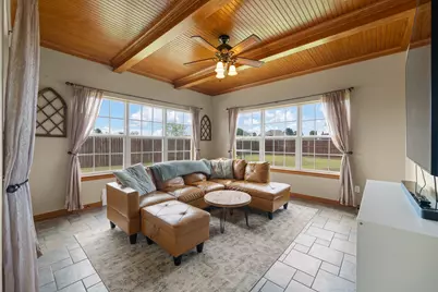 2211 Nottaway Drive, Cleburne, TX 76033 - Photo 18