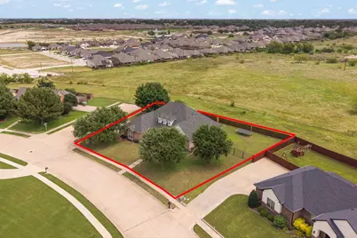 2211 Nottaway Drive, Cleburne, TX 76033 - Photo 4