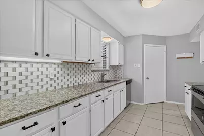 4 Cedar Lane, Bedford, TX 76021 - Photo 16
