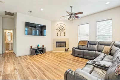 803 Mill Creek Road, Lancaster, TX 75146 - Photo 2