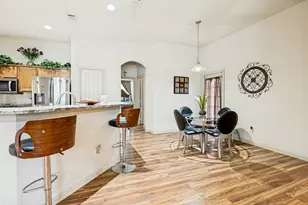 803 Mill Creek Rd, Lancaster, TX 75146 - Photo 4