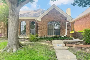 9215 Highedge Cir, Dallas, TX 75238 - Photo 1