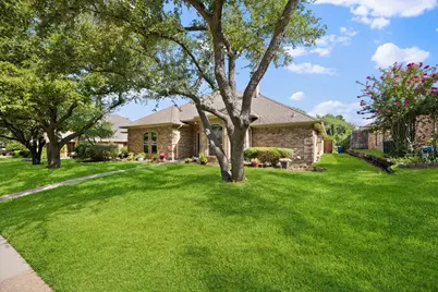 2311 Heatherwoods Way, Carrollton, TX 75007 - Photo 2