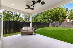 3811 Harlingen St, Dallas, TX 75212 - Photo 32