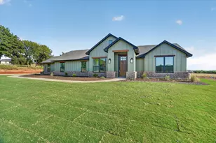 1097 Colt Rd, Springtown, TX 76082 - Photo 2