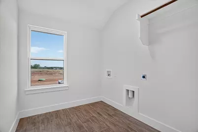 1097 Colt Road, Springtown, TX 76082 - Photo 20