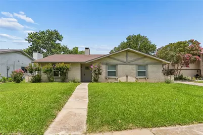5517 Castleview Lane, Garland, TX 75044 - Photo 4