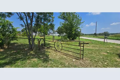 251 Rhoades Lane, Springtown, TX 76082 - Photo 1