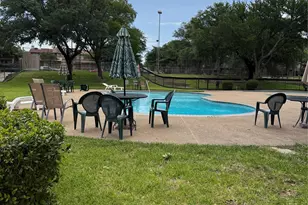 2010 Westkendal Ln, Arlington, TX 76015 - Photo 32