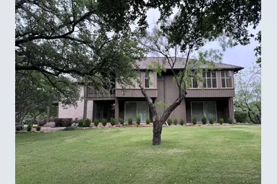 200 Balboa Court, Irving, TX 75062 - Photo 4