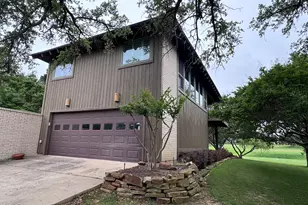 200 Balboa Ct, Irving, TX 75062 - Photo 18