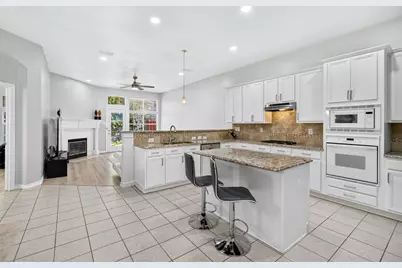 9827 Cliffside Drive, Irving, TX 75063 - Photo 8