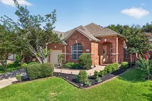 9827 Cliffside Dr, Irving, TX 75063 - Photo 1