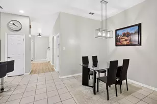 9827 Cliffside Dr, Irving, TX 75063 - Photo 10