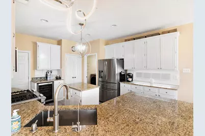 615 E Lynn Creek Drive, Arlington, TX 76002 - Photo 10