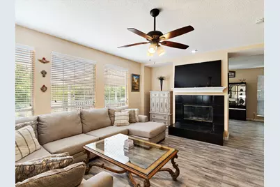 615 E Lynn Creek Drive, Arlington, TX 76002 - Photo 16