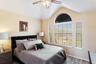 615 E Lynn Creek Dr, Arlington, TX 76002 - Photo 32