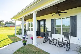 1920 Meander Rd, Granbury, TX 76049 - Photo 2