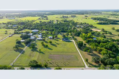 1920 Meander Road, Granbury, TX 76049 - Photo 34