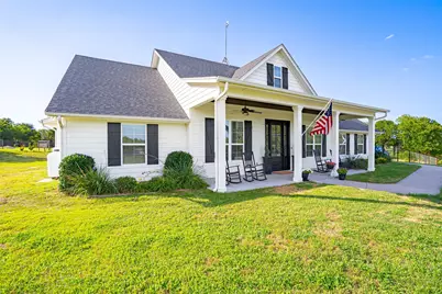 1920 Meander Road, Granbury, TX 76049 - Photo 2