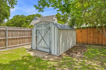 977 Mockingbird Street, Stephenville, TX 76401 - Photo 32