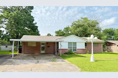 309 Glen Oaks, Bonham, TX 75418 - Photo 1