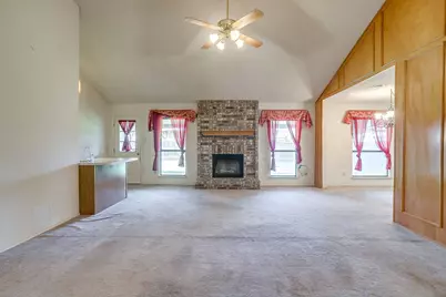 401 Revolution Lane, Arlington, TX 76002 - Photo 2