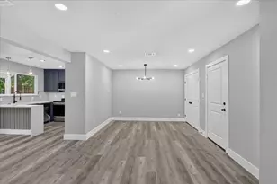 501 Kent Dr, Lewisville, TX 75067 - Photo 10