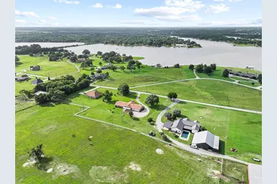 1900 S Shore Drive, Bonham, TX 75418 - Photo 2