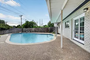 154 Hallmark Dr W, Fort Worth, TX 76134 - Photo 20